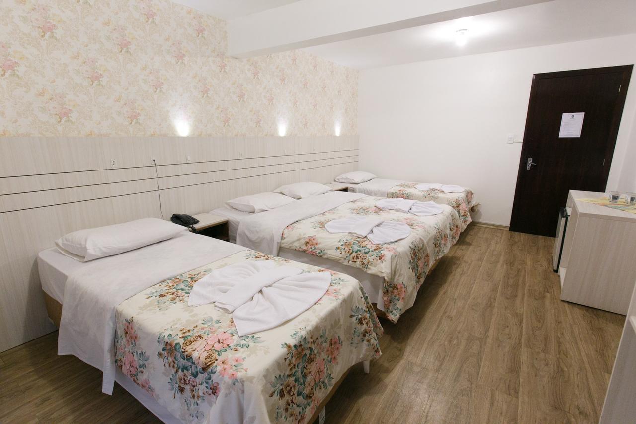 Hotel 13 Linden Treze Tílias Eksteriør bilde